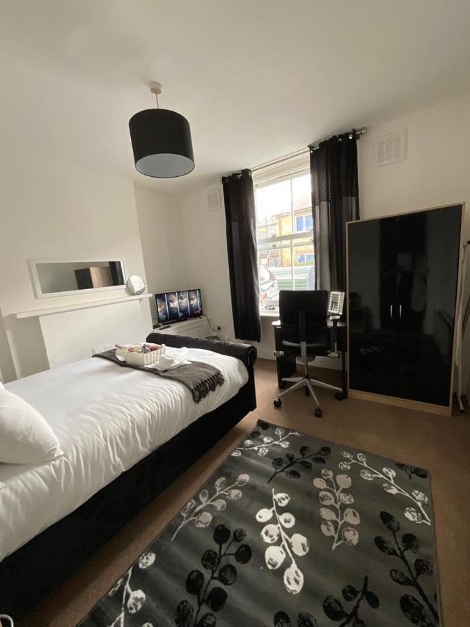 Comfy Room Londres Exterior foto